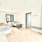 Waikiki, Private Pool, Beaches & Nightlife * Corralejo