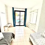 Waikiki, Private Pool, Beaches & Nightlife Corralejo