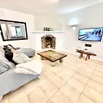 Waikiki, Private Pool, Beaches & Nightlife Corralejo