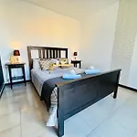 Waikiki, Private Pool, Beaches & Nightlife Vila Corralejo