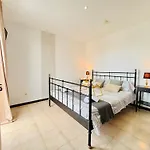 Waikiki, Private Pool, Beaches & Nightlife Vila Corralejo