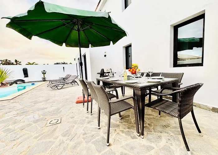 Waikiki, Private Pool, Beaches & Nightlife * Corralejo