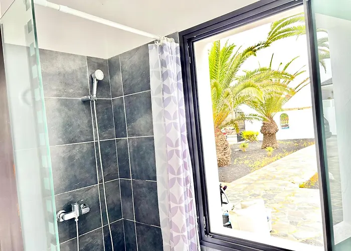 Waikiki, Private Pool, Beaches & Nightlife * Corralejo