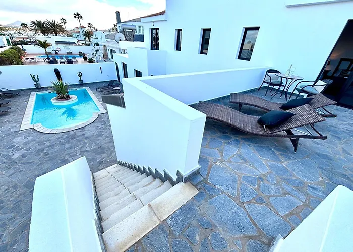 Waikiki, Private Pool, Beaches & Nightlife Villa *